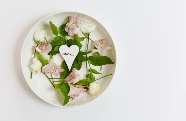 Bowl with flowers